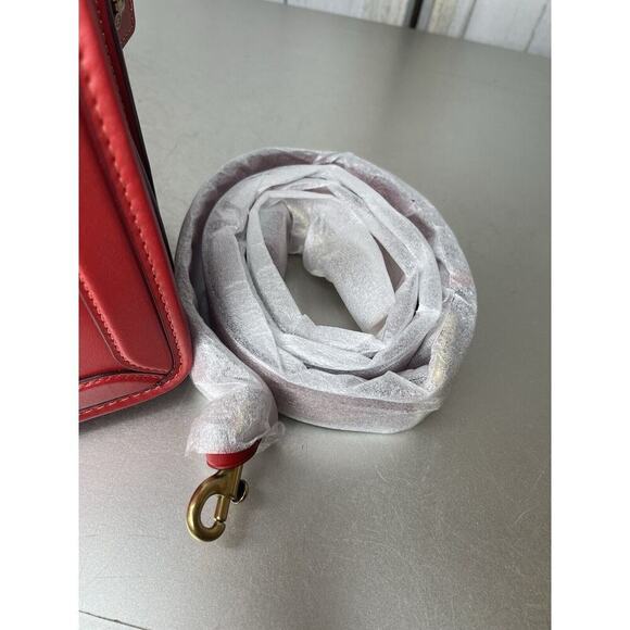 New! Coach Hero Shoulder Bag Sport Red Accordion Style Hangtag Strap Crossbody - Picture 7 of 10